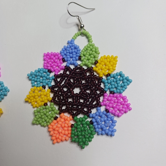 Handmade mexican seed bead Earrings multicolor - Picture 2 of 4